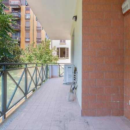Appartement Elegante A 500 Mt Da M4 Con Wifi E Ac à Milan Extérieur photo