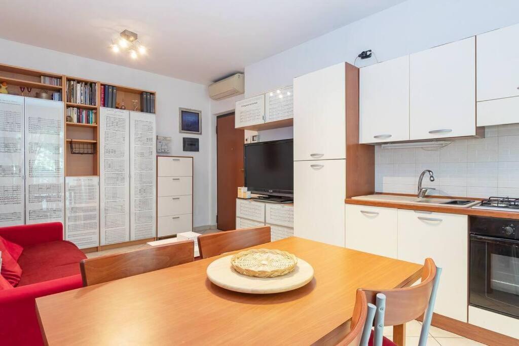 Appartement Elegante A 500 Mt Da M4 Con Wifi E Ac à Milan Extérieur photo